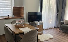 M&M Center Apartment With Free Parking